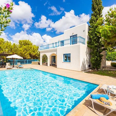 Azzurro Holiday Villas Пея Екстериор снимка