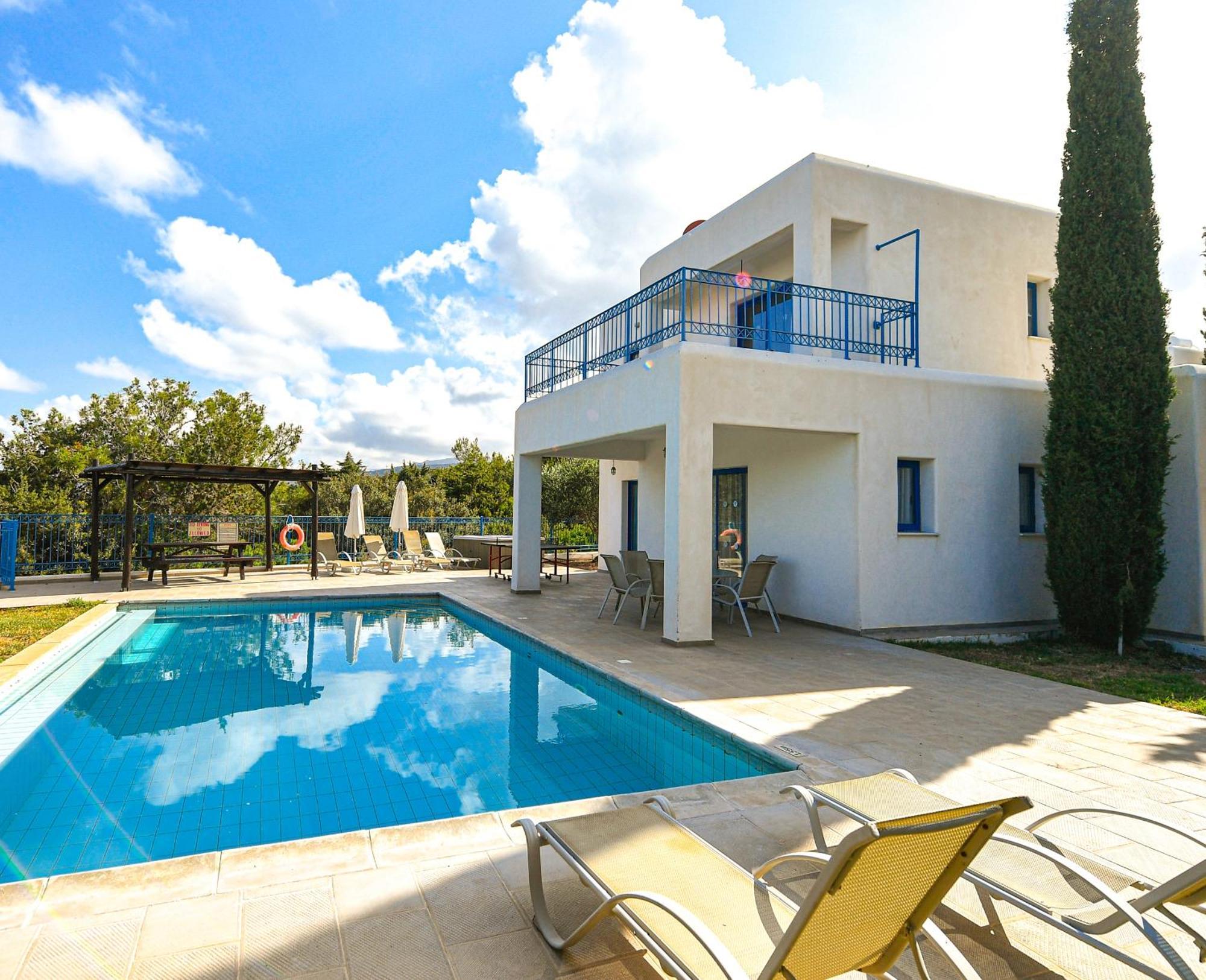 Azzurro Holiday Villas Пея Екстериор снимка