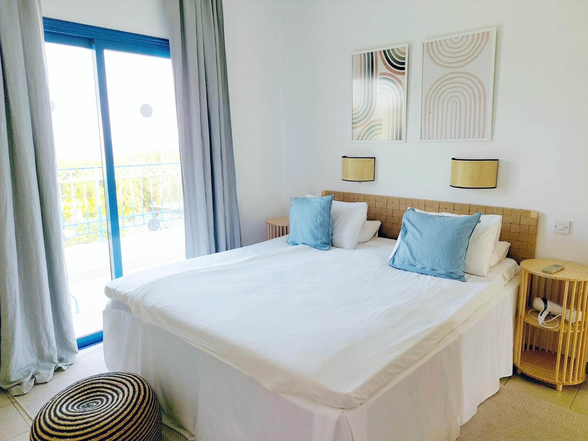 Azzurro Holiday Villas Пея Екстериор снимка