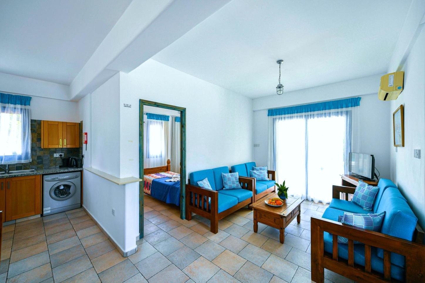 Azzurro Holiday Villas Пея Екстериор снимка