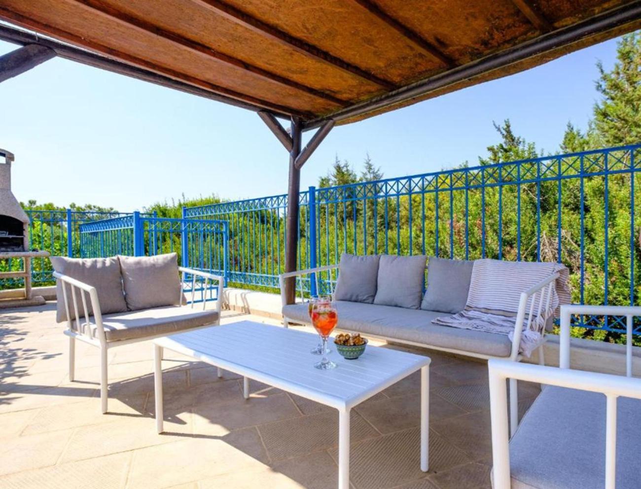 Azzurro Holiday Villas Пея Екстериор снимка