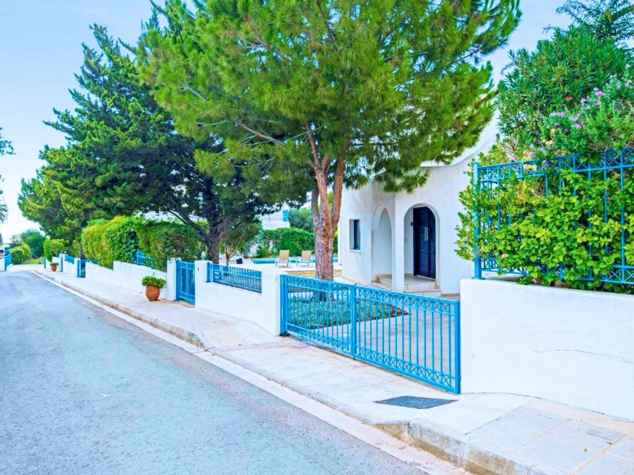 Azzurro Holiday Villas Пея Екстериор снимка