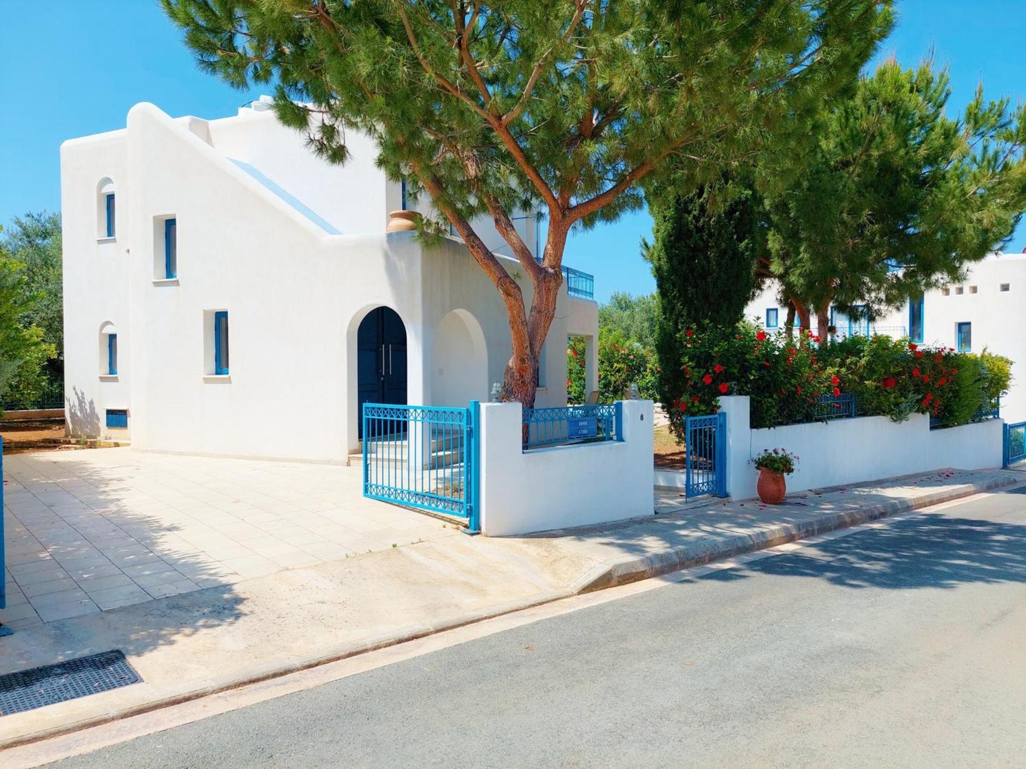 Azzurro Holiday Villas Пея Екстериор снимка