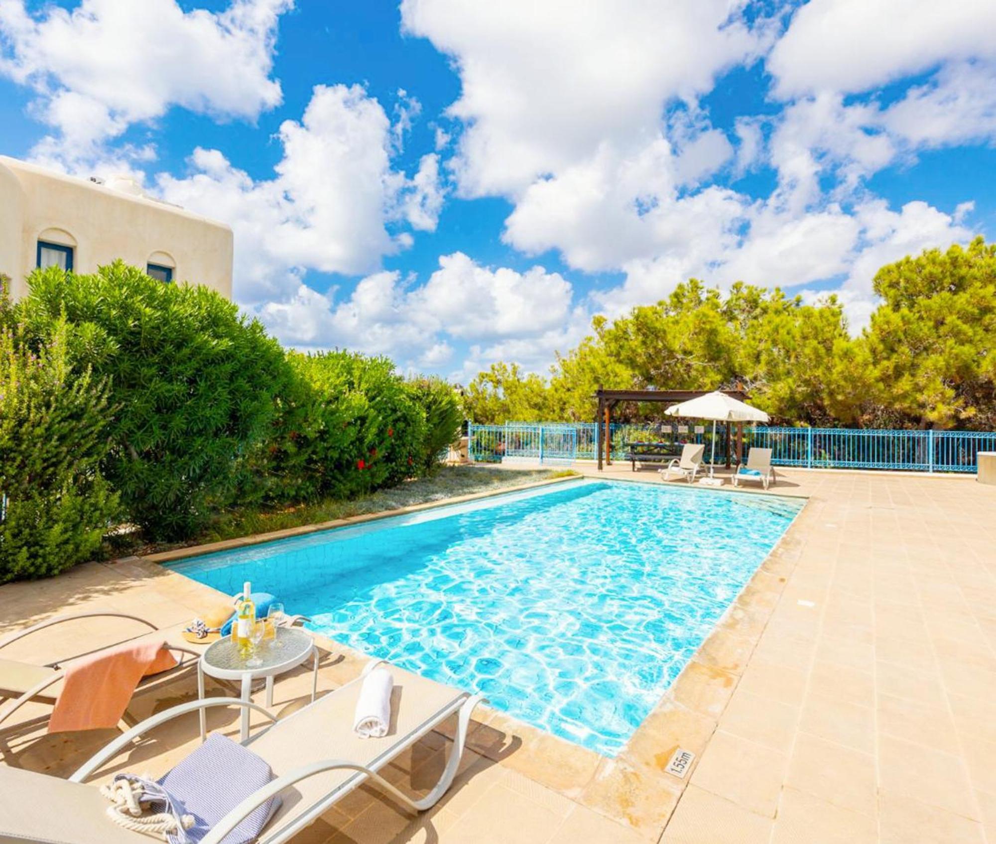 Azzurro Holiday Villas Пея Екстериор снимка